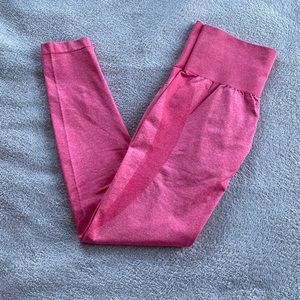 Fuscia NVGTN leggings